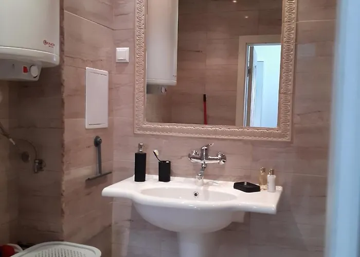 Апартаменты Lily - Relax In The Forest - Созополь